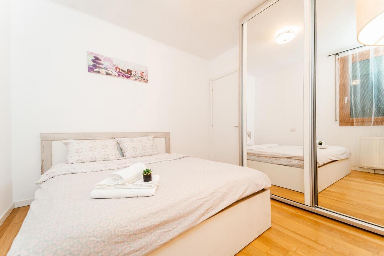 Central 700 Square Fructus Plaza - Eva Apartment ทิมิชัวรา ภายนอก รูปภาพ