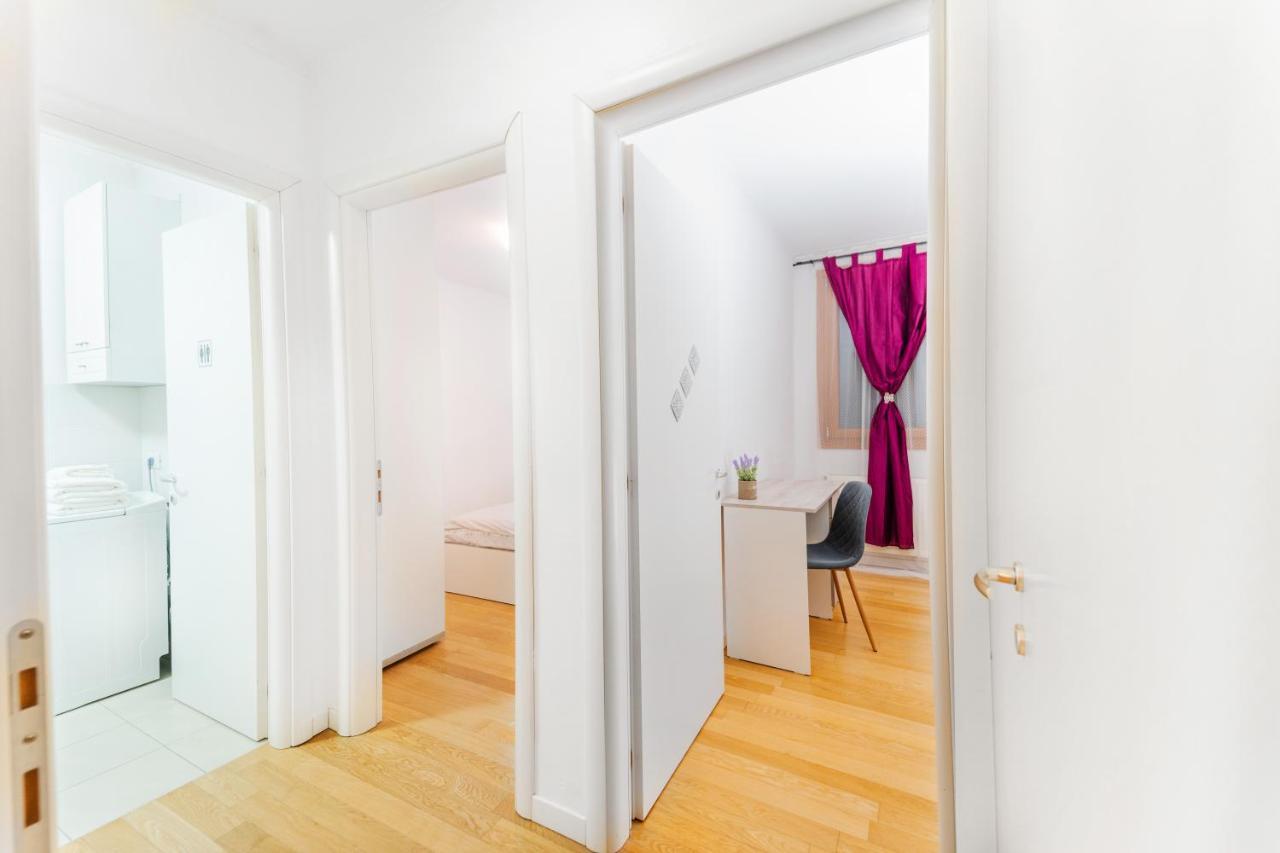 Central 700 Square Fructus Plaza - Eva Apartment ทิมิชัวรา ภายนอก รูปภาพ