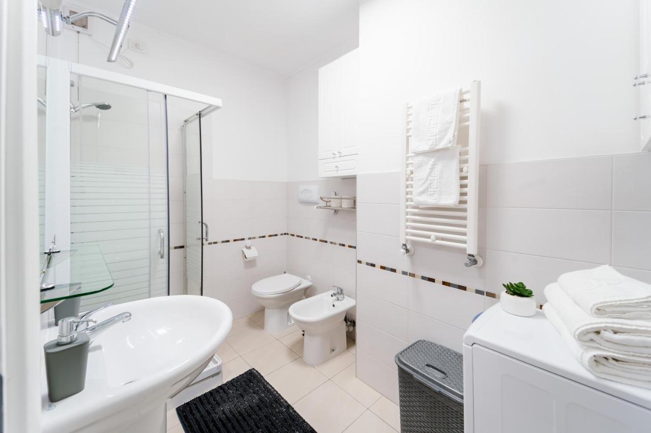 Central 700 Square Fructus Plaza - Eva Apartment ทิมิชัวรา ภายนอก รูปภาพ