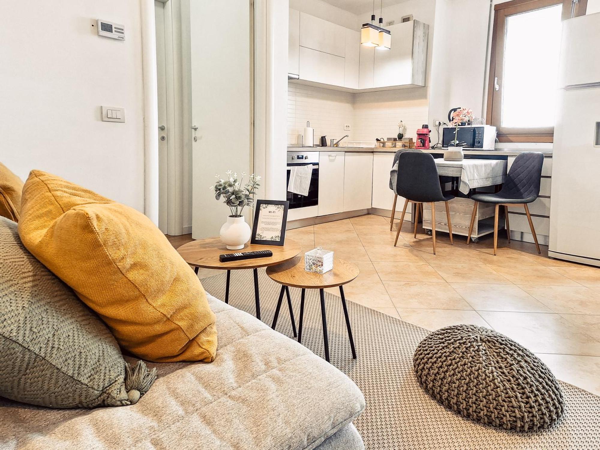 Central 700 Square Fructus Plaza - Eva Apartment ทิมิชัวรา ภายนอก รูปภาพ